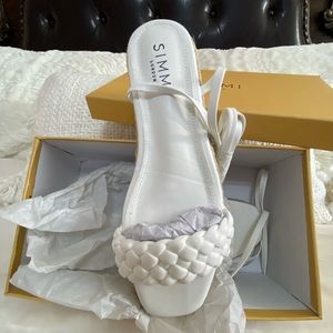 Simmi sandals new with box